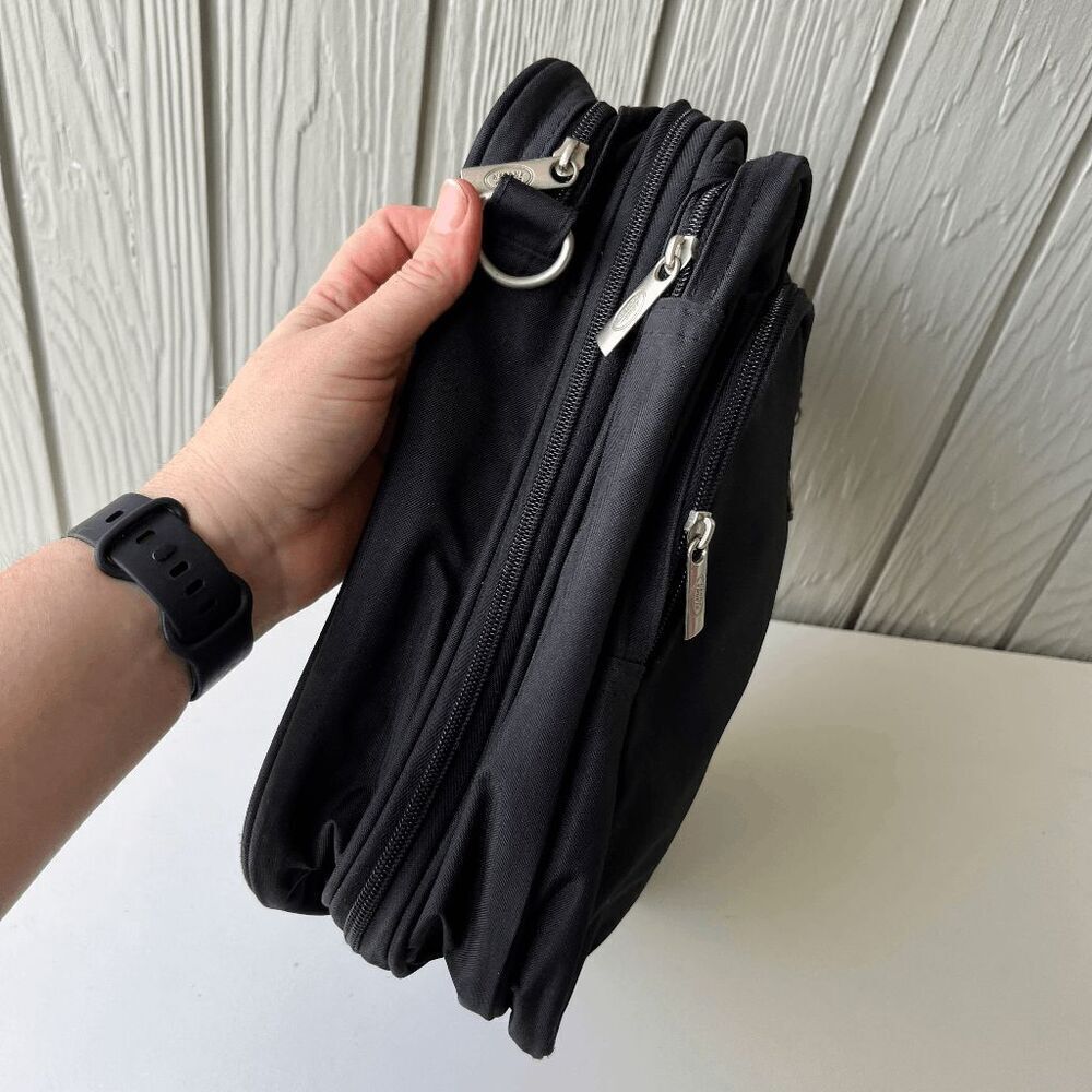 Land Rover Black Collapsible Duffel Tote Travel Bag with Shoulder Strap - Picture 9 of 11